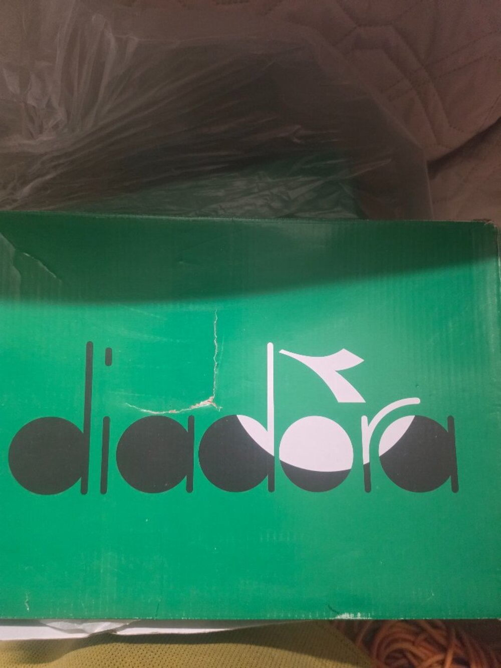 Brand New Diadora Basket Mid